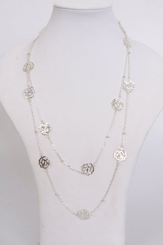 Silver Roses in Balls in Chain