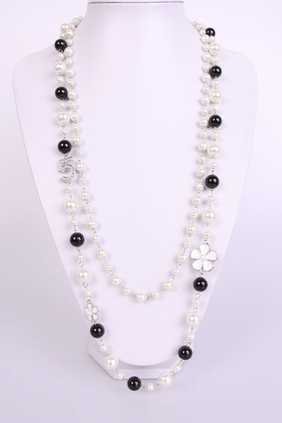 Trendy women's Pearl with Flower and Digit 5