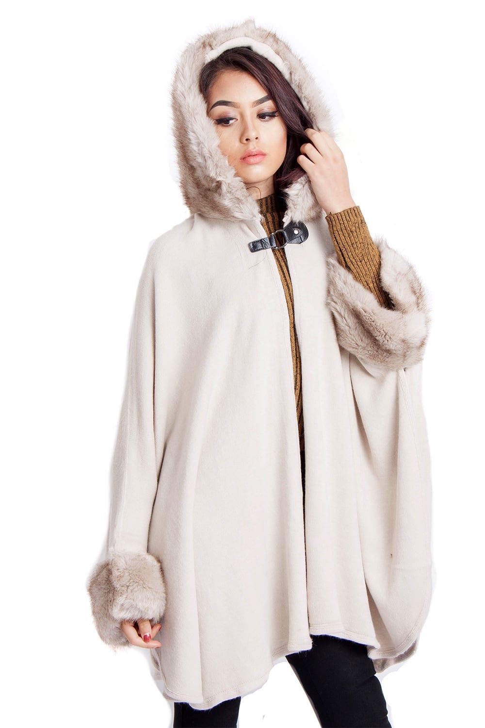 Faux fur trim deals hooded cape